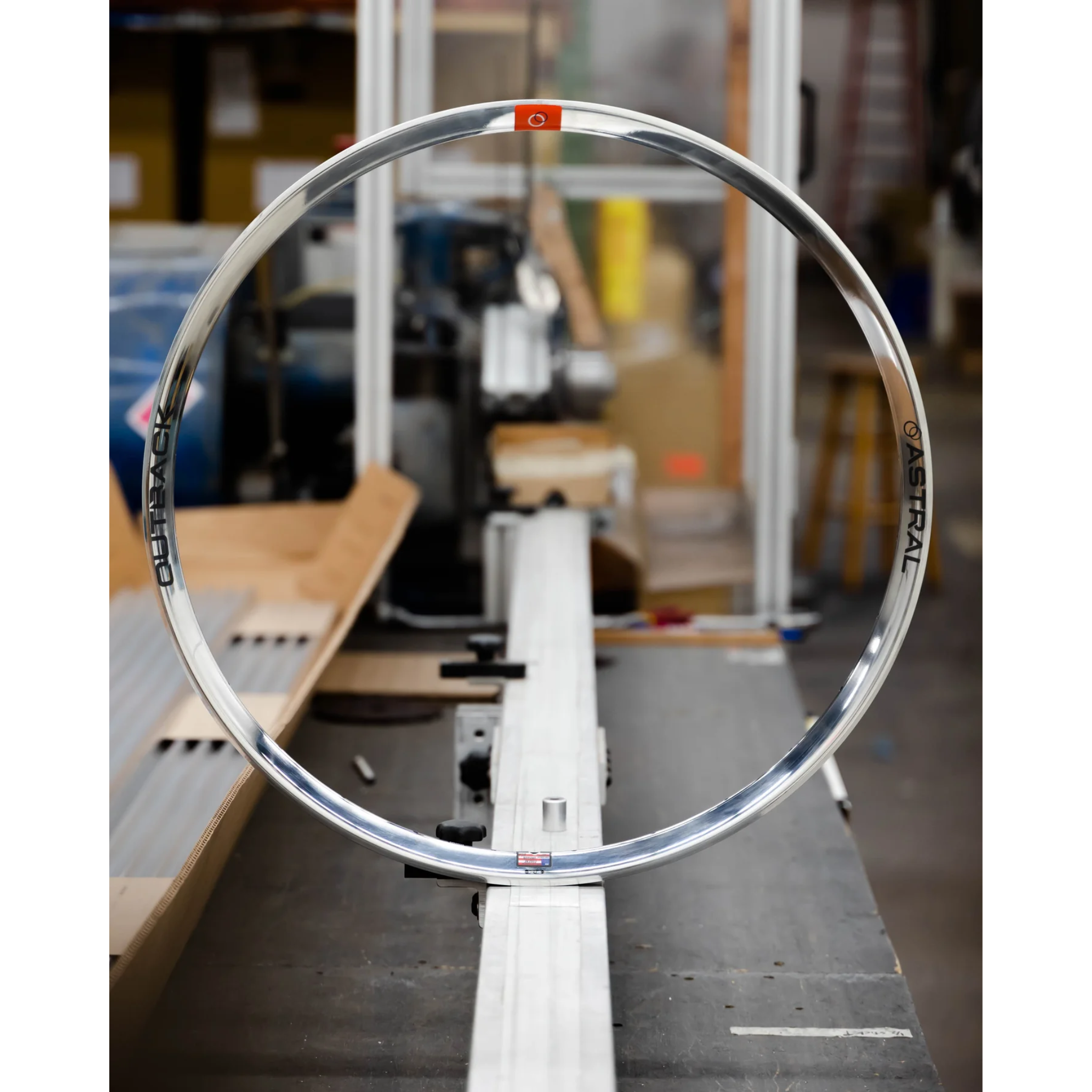 Rotelle Avt Rim Astral Polished Silver Outback Rim, Alloy, 700c/650b | AVT.bike - AVT.Bike