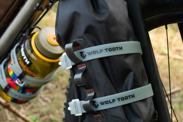 Wolf Tooth Morse Cargo Cage with Straps