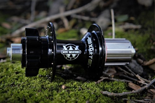 White Industries XMR Tandem Hub