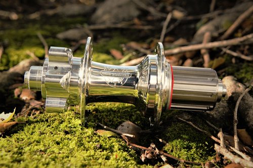 White Industries XMR Tandem Hub